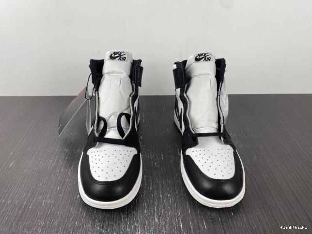 BQ4422-001 High Retro 85 (2023) Black White Jordan 1 0720